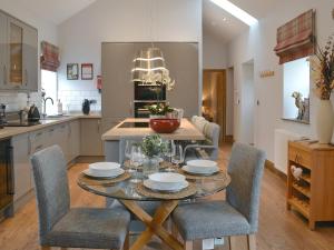 Aysgarth Lodge