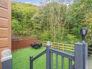 The Powys Lodge