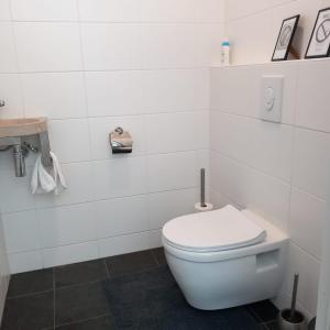 private rooms, free parking, luxury villa, close to the center
