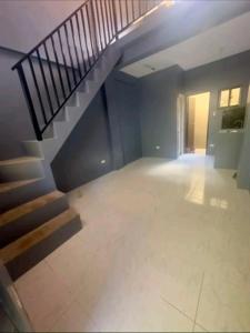 Andreas apartment