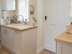 Hill View Cottage