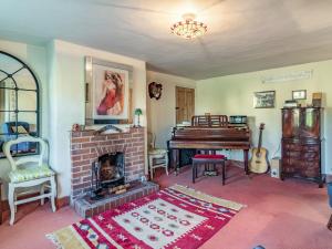 Horseshoes House