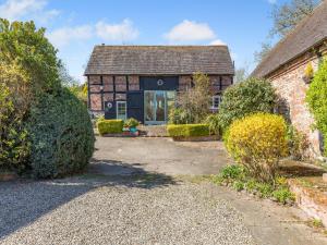 Frog Mill Barn