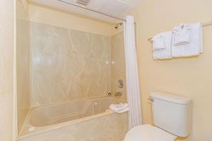 Oceanfront Escape Near Boardwalk & Sky Wheel Yachtsman 805