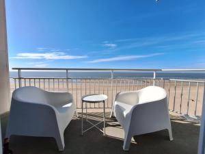 BEL AIR HOLIDAY - Spacious 1-bedroom apartment with sea view T134