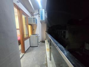 Homlee-Elegance-2BHK Flat -LIFT-Central Delhi