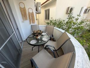 Sunny hill Apartment