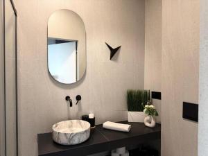GLOBAL l SKY TOWER l Premium City View Apartments l Panoramic Bathtub l Parking