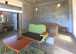 Twelve Oclock Resort