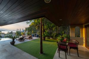 Pool Villa Hill Home