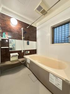 新宿 1 駅 - 東新宿駅 4 Min - 山手線JR新大久保駅 9 Min - 歌舞伎廳 - 韓國街