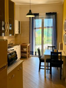 Sweet Home Carmelina
