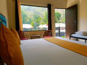 Aqua Forest River Resort