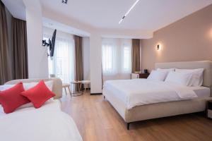 Bazaar Inn Boutique & Luxury Rooms