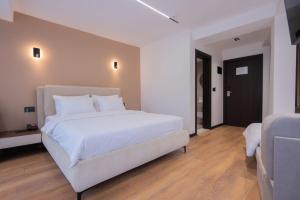 Bazaar Inn Boutique & Luxury Rooms