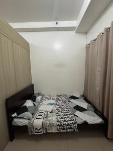 Shore Residence Condo near MOA with pool