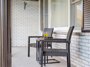 Old Town Family Single Level Home Family and Pet Friendly