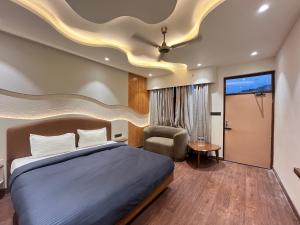 Joeys by the Lakeside, Bhimtal