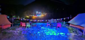 Kasol Shalom Camps & Cafe