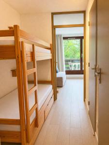 Studio Les Orres 1650 - 4 pers, près des pistes et du centre - Balcon avec vue