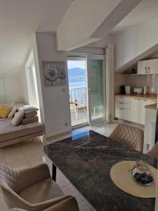 Compass Apartment