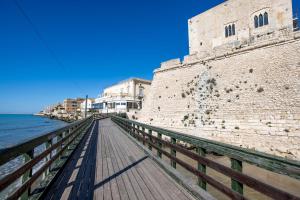 Pozzallo yellow house,5dal mare