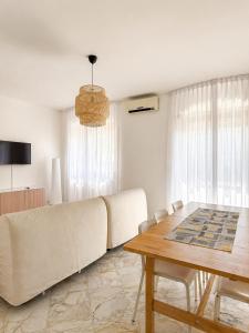 Tizi Apartments Corso Reginna