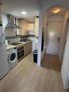 Apartamento Tarifamar con piscina y aparcamiento