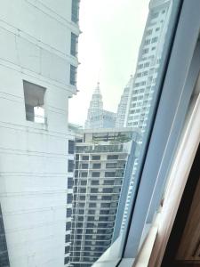 Summer Suites KLCC 1 Bedroom Apartment by Amna