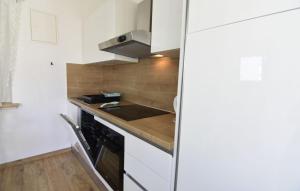 Apartment with garden and BBQ area
