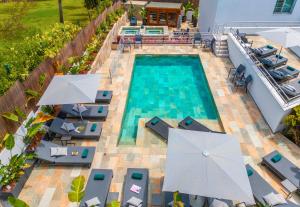 Villa Santa Rosa - Conforto e lazer com piscina e zona de jogos em Armação de Pêra