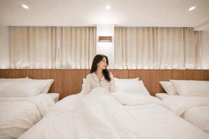 소우재,공항픽업,신당역2분,10인,세탁기건조기,2Room,2화장실,5Beds,2층