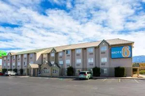 Motel 6-Bernalillo, NM - بيرناليلو