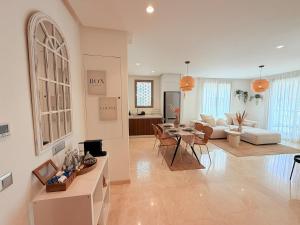 Boho chic 1BR Eagle Hills Dar essalam - Pool & Gym