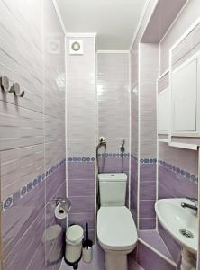 Central 2BDR Stay with Parking for 4 people