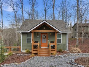 Cozy Cabin - Short Walk to River