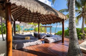 Beachfront Villa Soliman Bay- 8 bedrooms