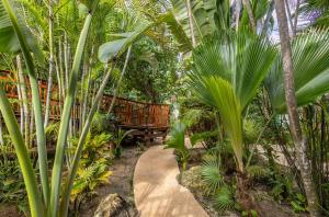 Beachfront Villa Soliman Bay- 8 bedrooms