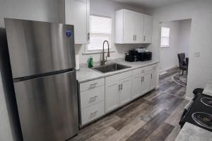 Cozy 2BR Home Near Toledo Hospital
