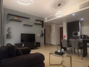 La Perla - Stylish Apartment in Muscat Bay