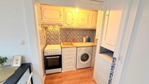 One bedroom apartment in historic center of Cascais, walking distance to the beach