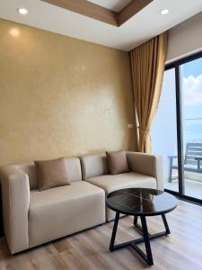 Blue Horizon Apartment