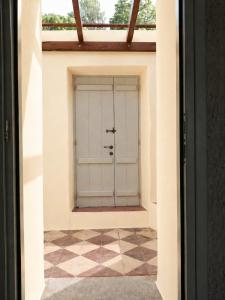 Restored 1800s Traditional Maisonette with Castle View