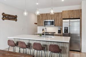River West 522, Stunning Mountain Views, Silverthorne Condo