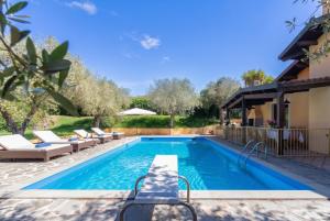Villa Estrella Privé with Private Pool and Billiard room img54