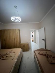 Kejdi Golem Central Apartment