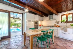 Villa Estrella Privé with Private Pool and Billiard room img17