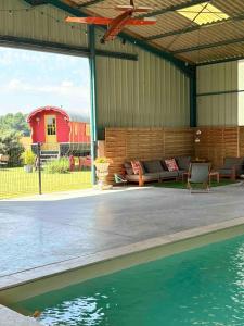 La roulotte MAGIC ! des Grillots