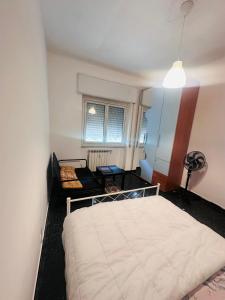 Single room near centrum share bathroom