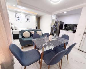 Moderno apto low cost 15 min CC buena vista 2 TV con parqueadero comunal